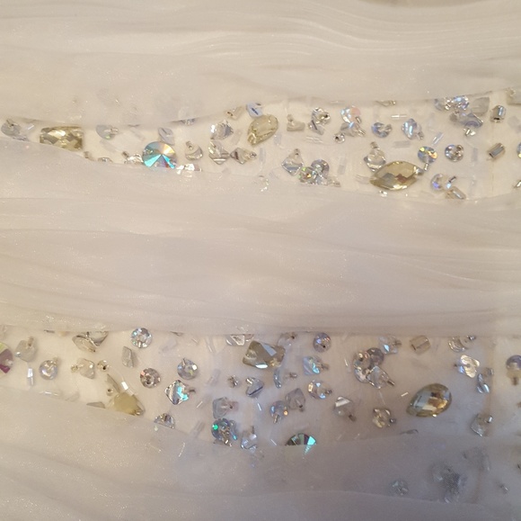 Prom dress - Picture 3 of 5